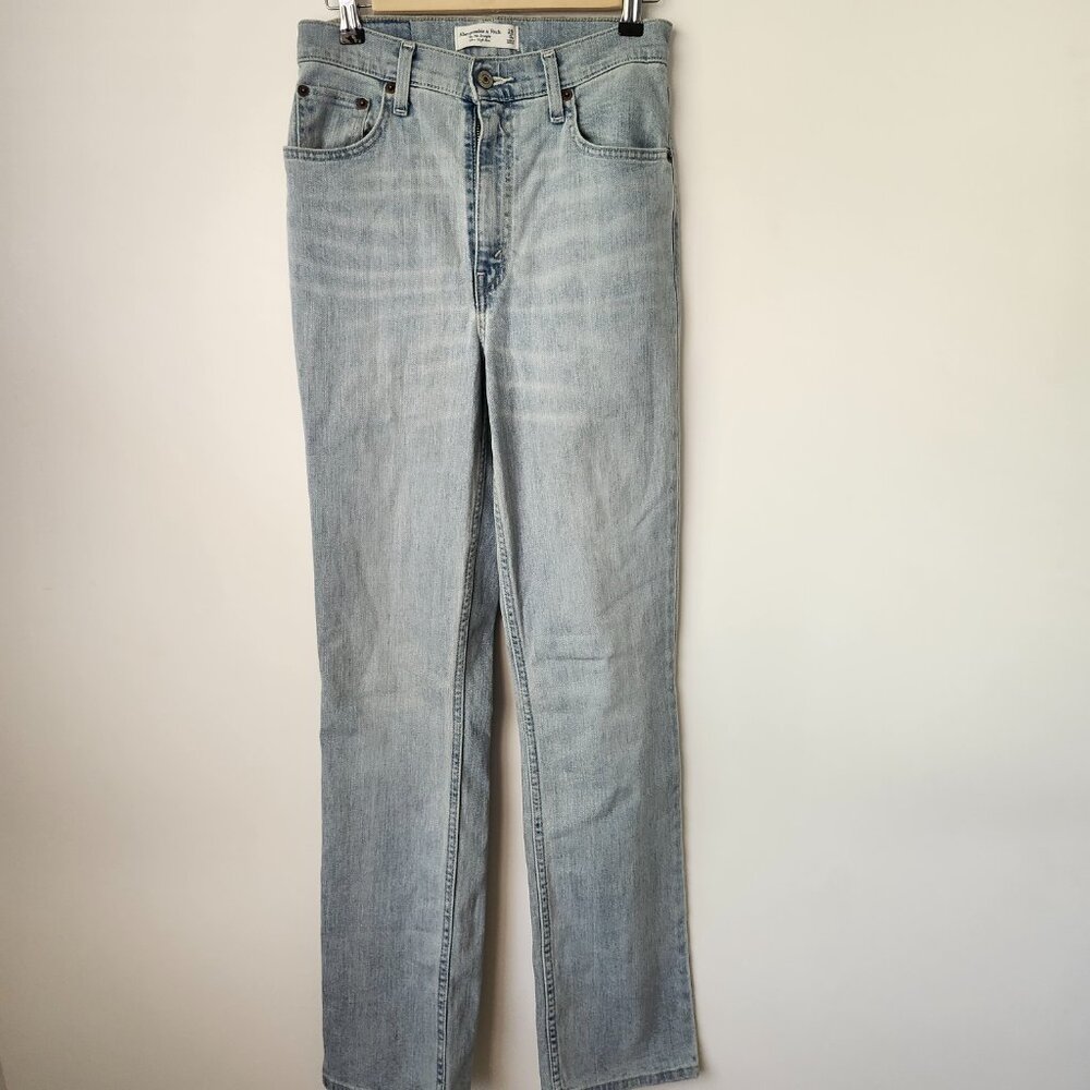 Abercrombie & Fitch Women's The 90's Straight Ultra High Rise Size 25